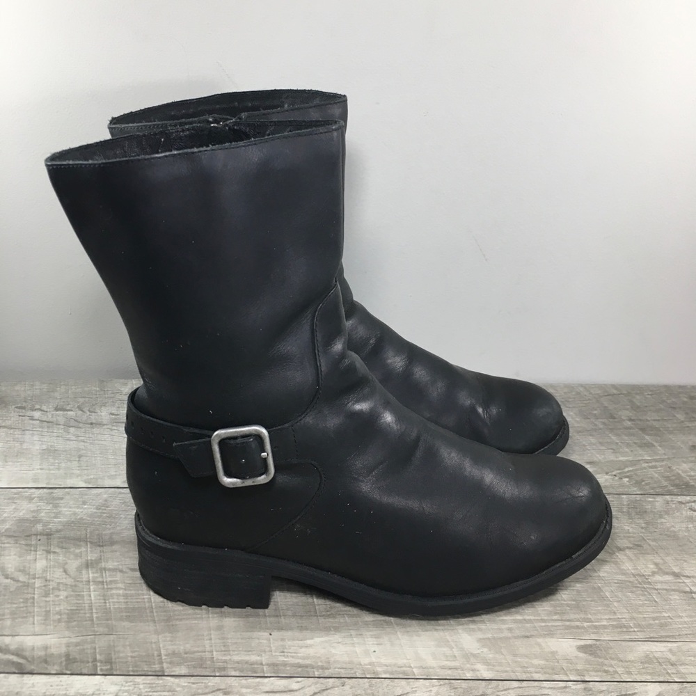 UGG Women’s 1013195 Keppler Moto Shearling Lined Black Zipper Boots Size 9.5